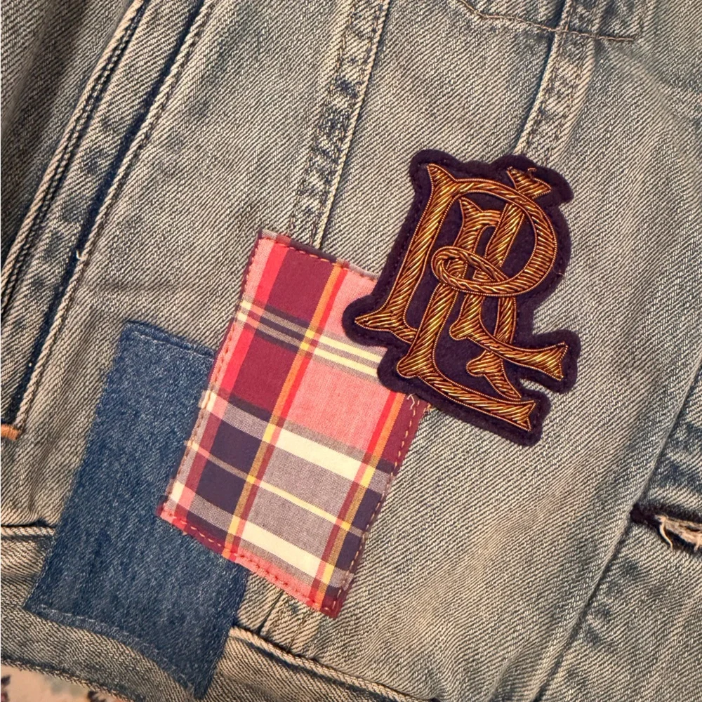 Ralph Lauren Light Wash Denim Jacket with Patch Detail - Picture 6 of 7